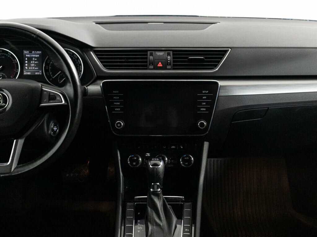 Б/У Шкода Суперб 2018 года. Фото: #13