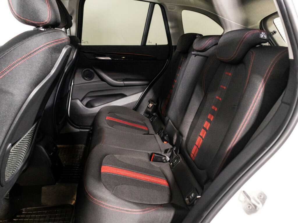 Б/У БМВ Икс1 2017 года. Фото: #9