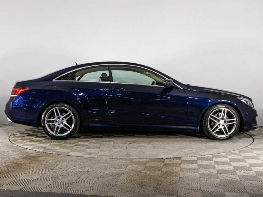 Б/У Мерседес-Бенц Е-Класс 2015 года. Фото: #3