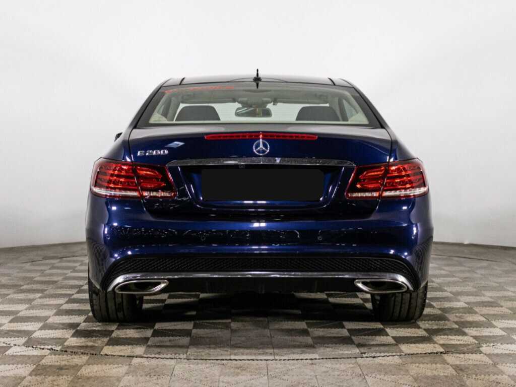 Б/У Мерседес-Бенц Е-Класс 2015 года. Фото: #5