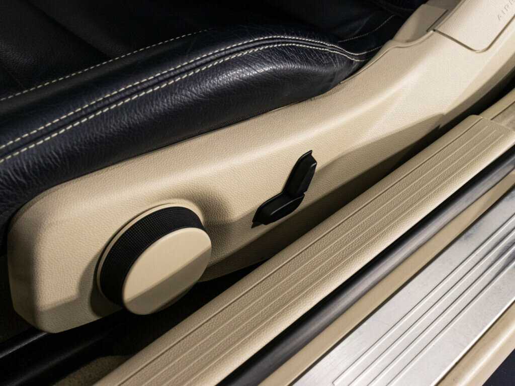 Б/У Мерседес-Бенц Е-Класс 2015 года. Фото: #19