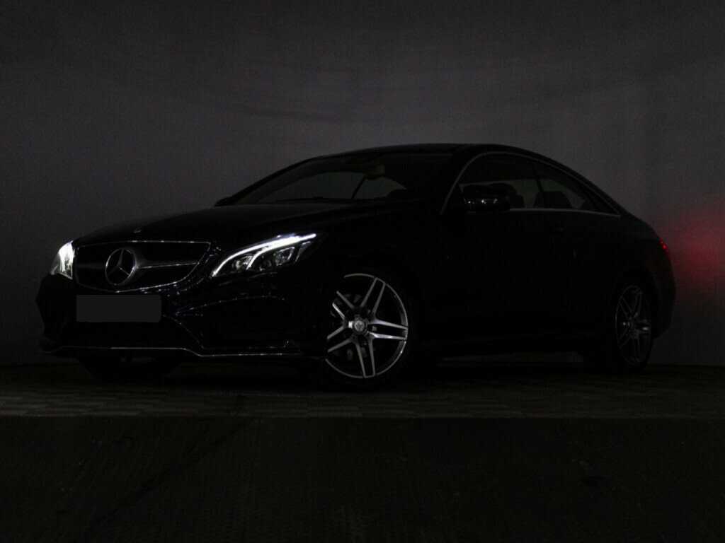 Б/У Мерседес-Бенц Е-Класс 2015 года. Фото: #21