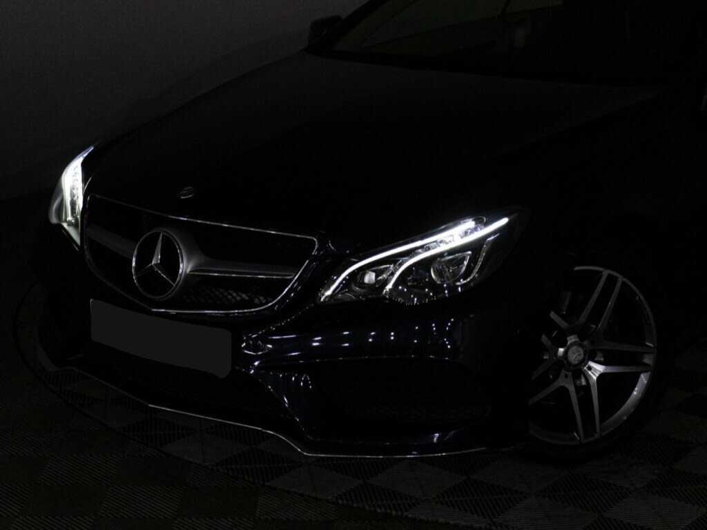 Б/У Мерседес-Бенц Е-Класс 2015 года. Фото: #22