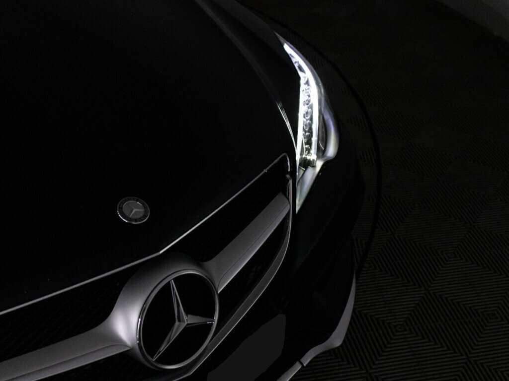 Б/У Мерседес-Бенц Е-Класс 2015 года. Фото: #23