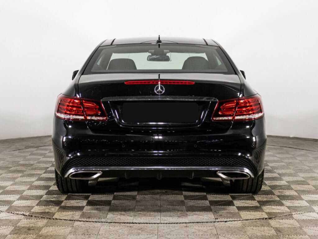 Б/У Мерседес-Бенц Е-Класс 2015 года. Фото: #5