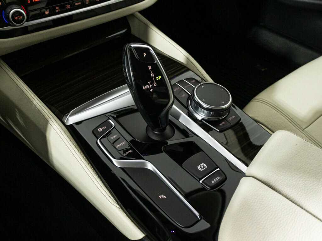 Б/У БМВ 5 серии 2016 года. Фото: #19