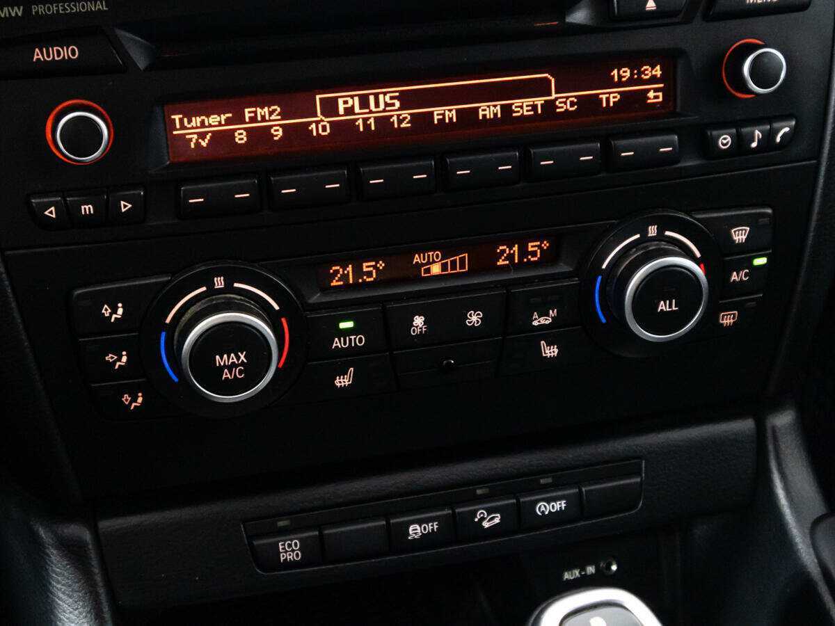 Б/У БМВ Икс1 2014 года. Фото: #14