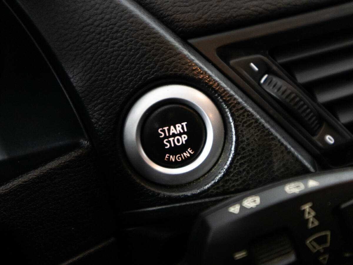 Б/У БМВ Икс1 2014 года. Фото: #15