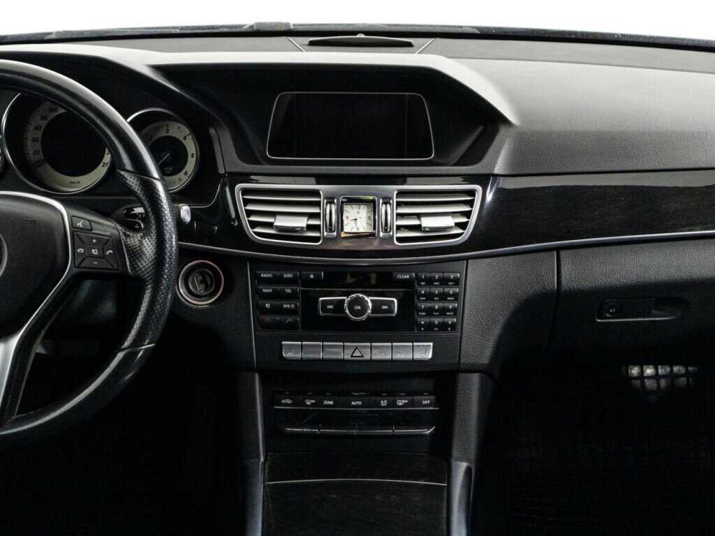 Б/У Мерседес-Бенц Е-Класс 2014 года. Фото: #13