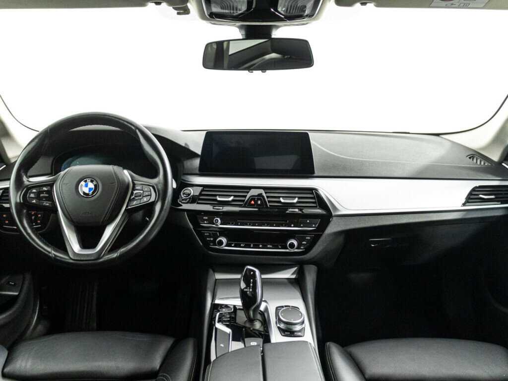 Б/У БМВ 5 серии 2018 года. Фото: #12