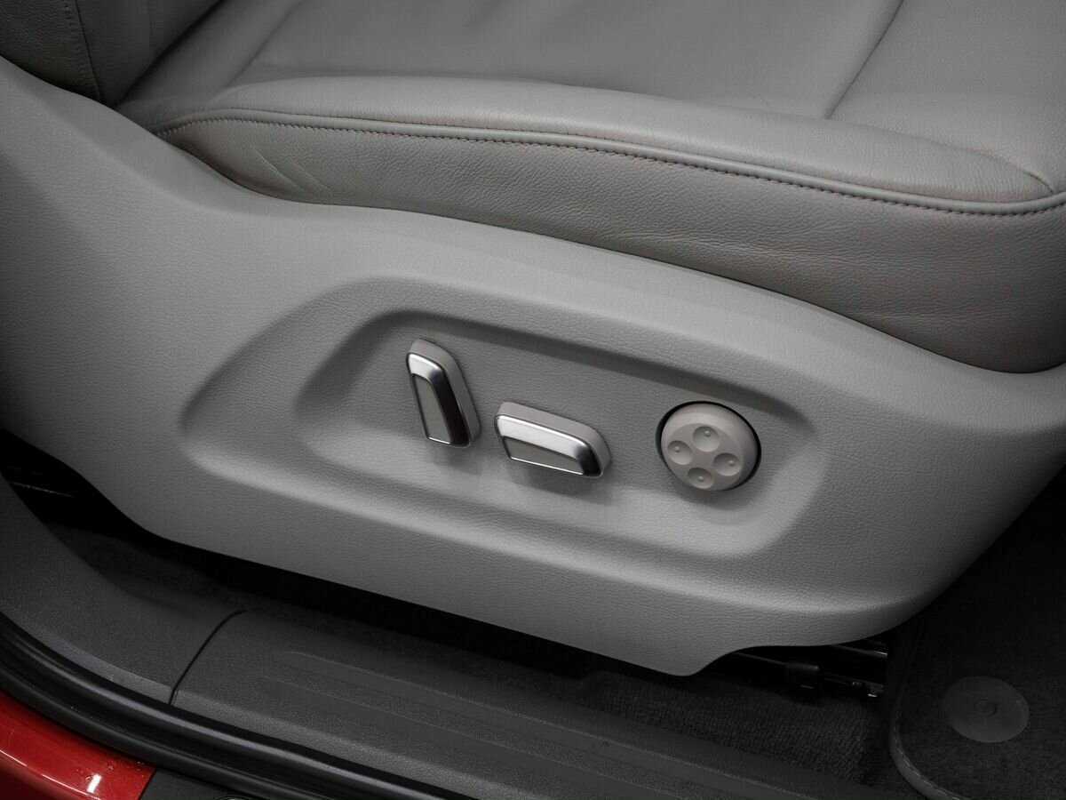 Б/У Ауди К5 2013 года. Фото: #12