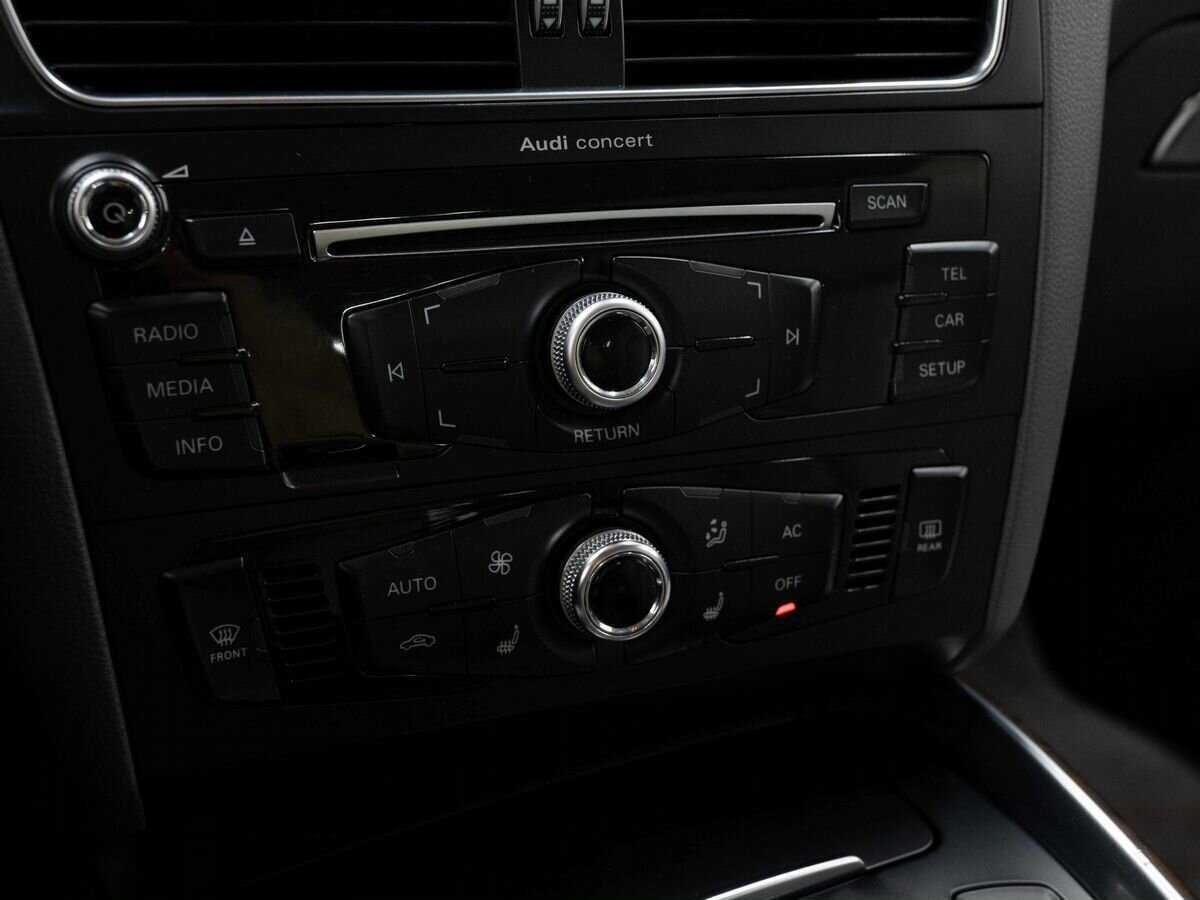 Б/У Ауди К5 2013 года. Фото: #24