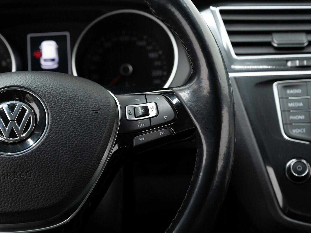 Б/У Фольксваген Тигуан 2017 года. Фото: #17