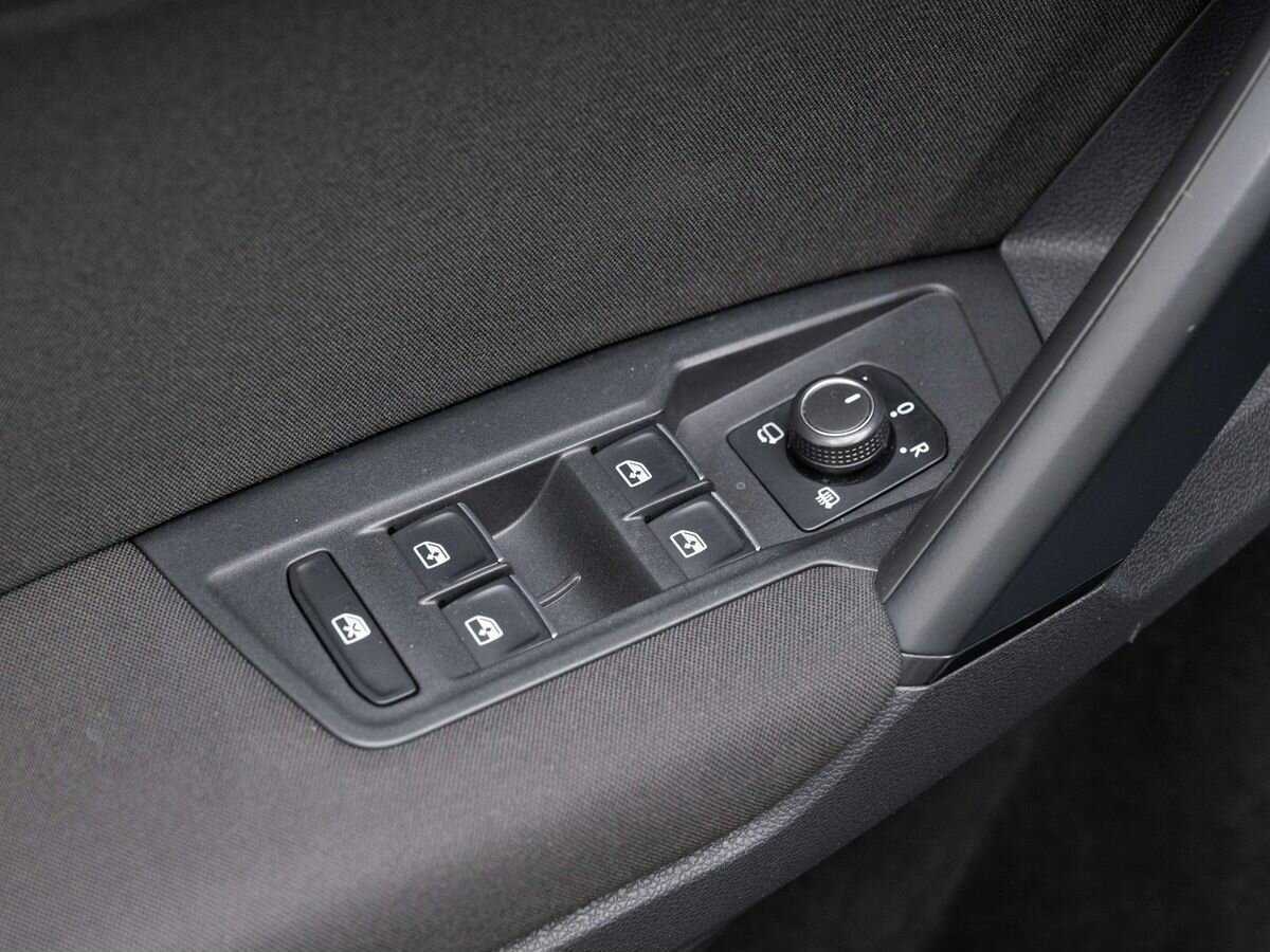 Б/У Фольксваген Тигуан 2017 года. Фото: #19