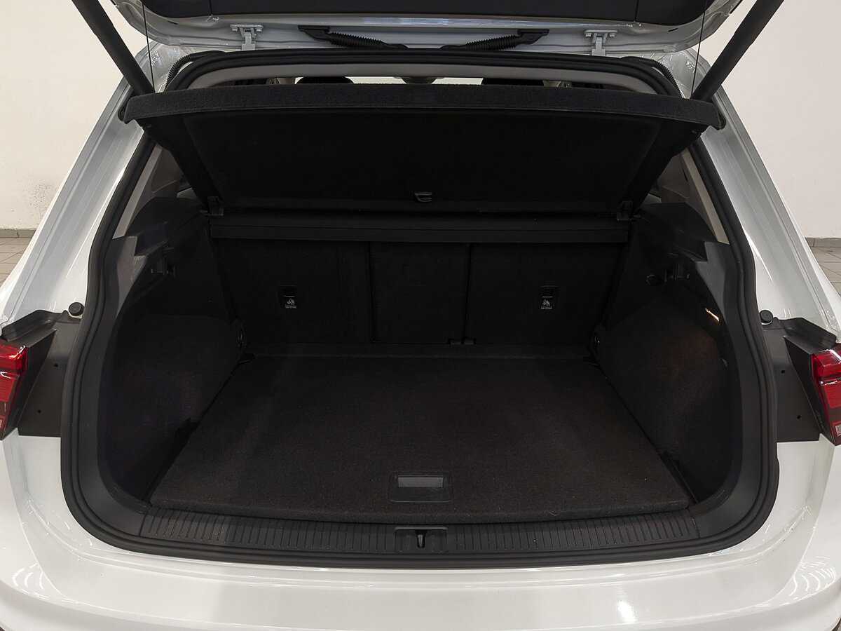 Б/У Фольксваген Тигуан 2020 года. Фото: #9