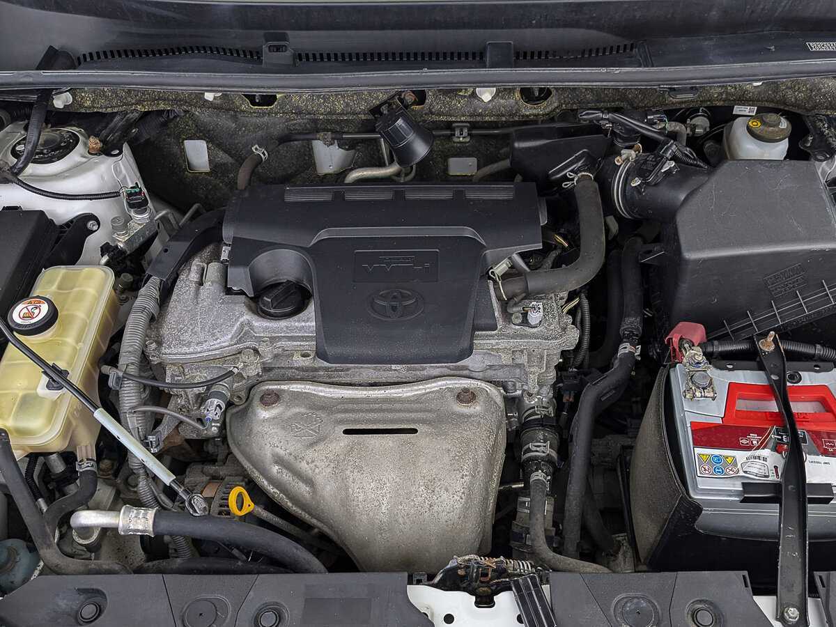 Б/У Тойота Рав4 2018 года. Фото: #8