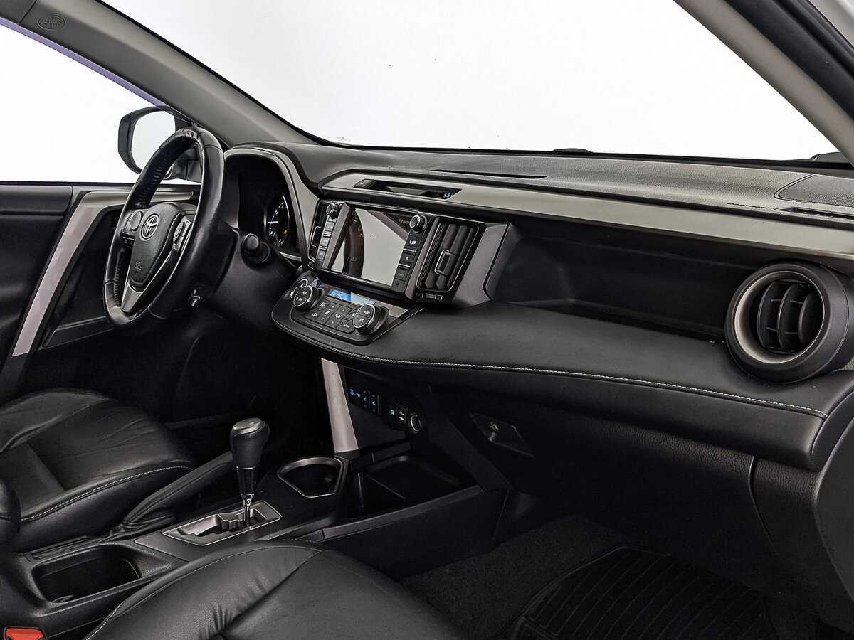 Б/У Тойота Рав4 2018 года. Фото: #10