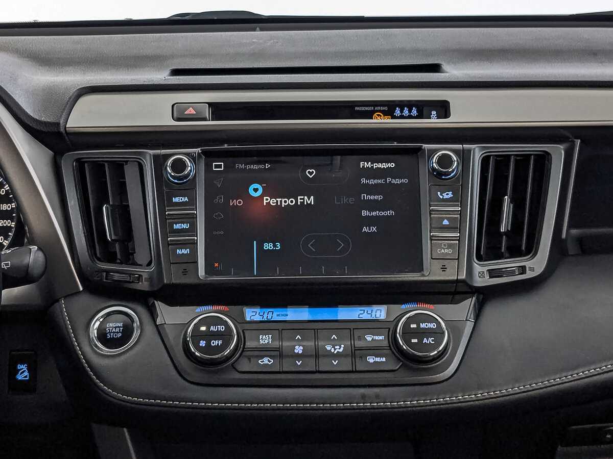 Б/У Тойота Рав4 2018 года. Фото: #14