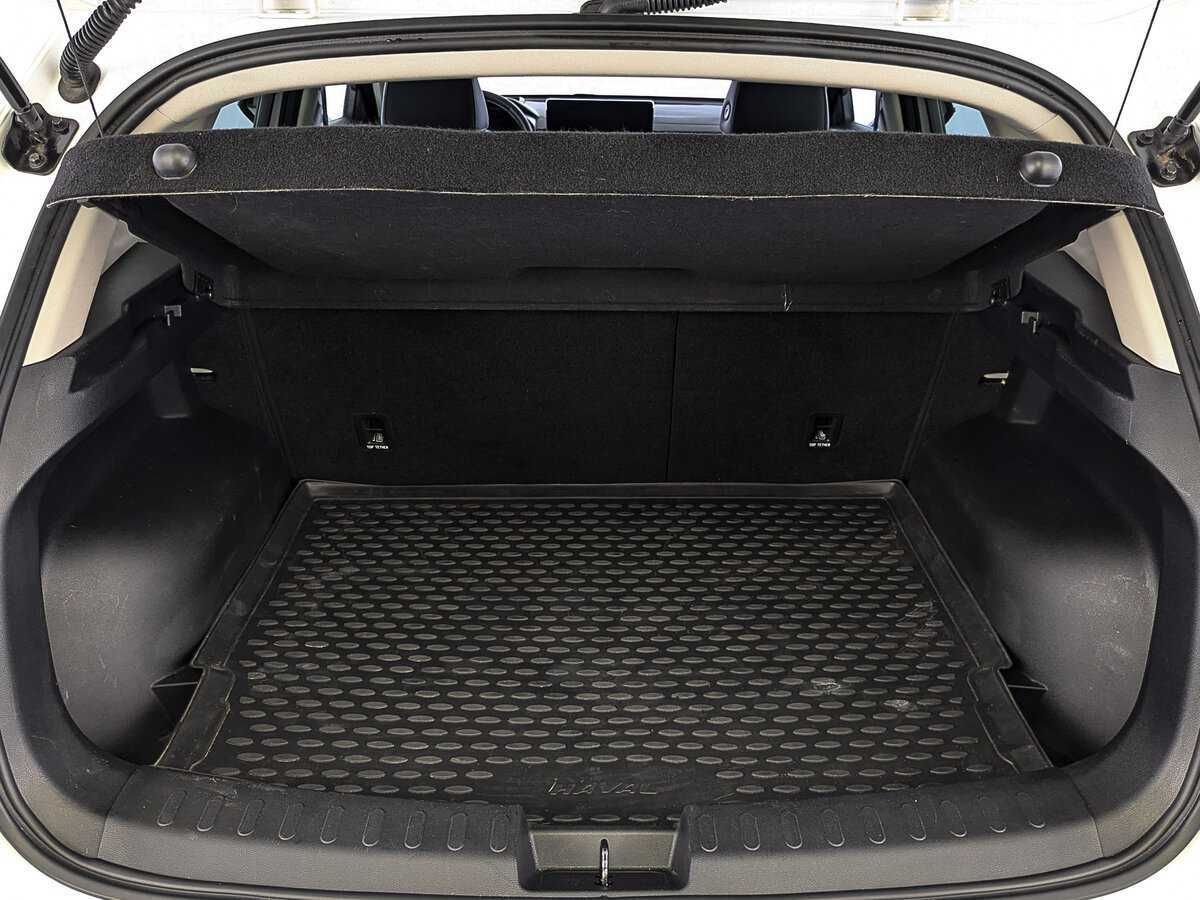 Б/У Хавал Джолион 2023 года. Фото: #9