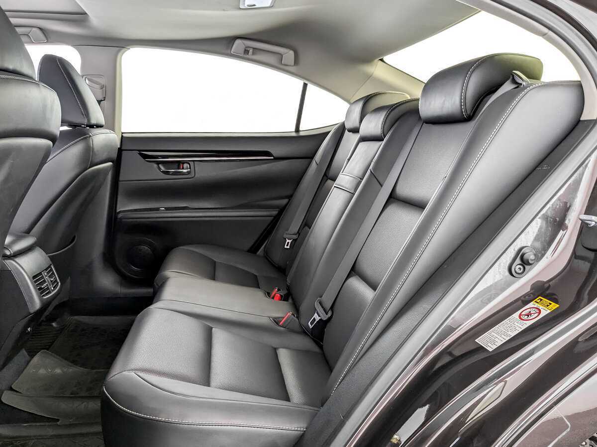 Б/У Лексус ЕС 2015 года. Фото: #11