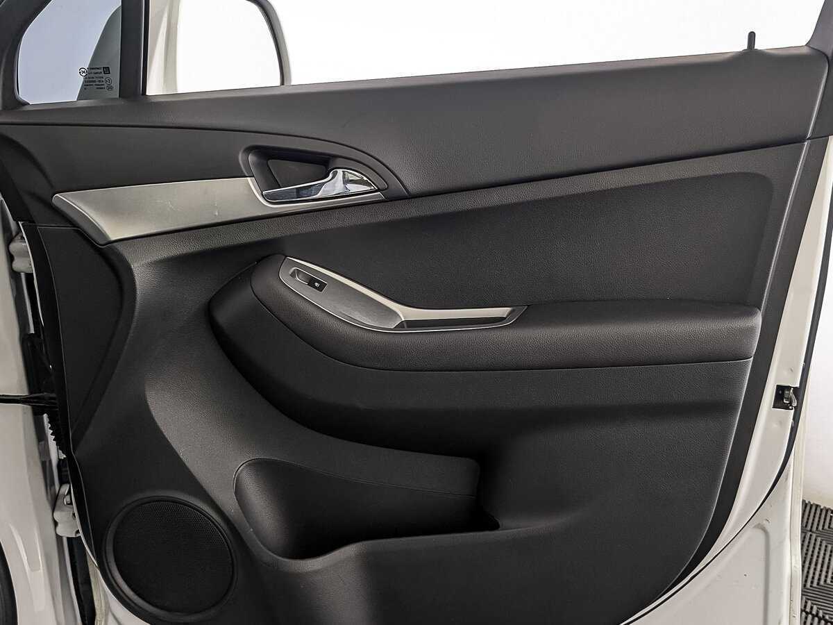 Б/У Шевроле Орландо 2012 года. Фото: #24