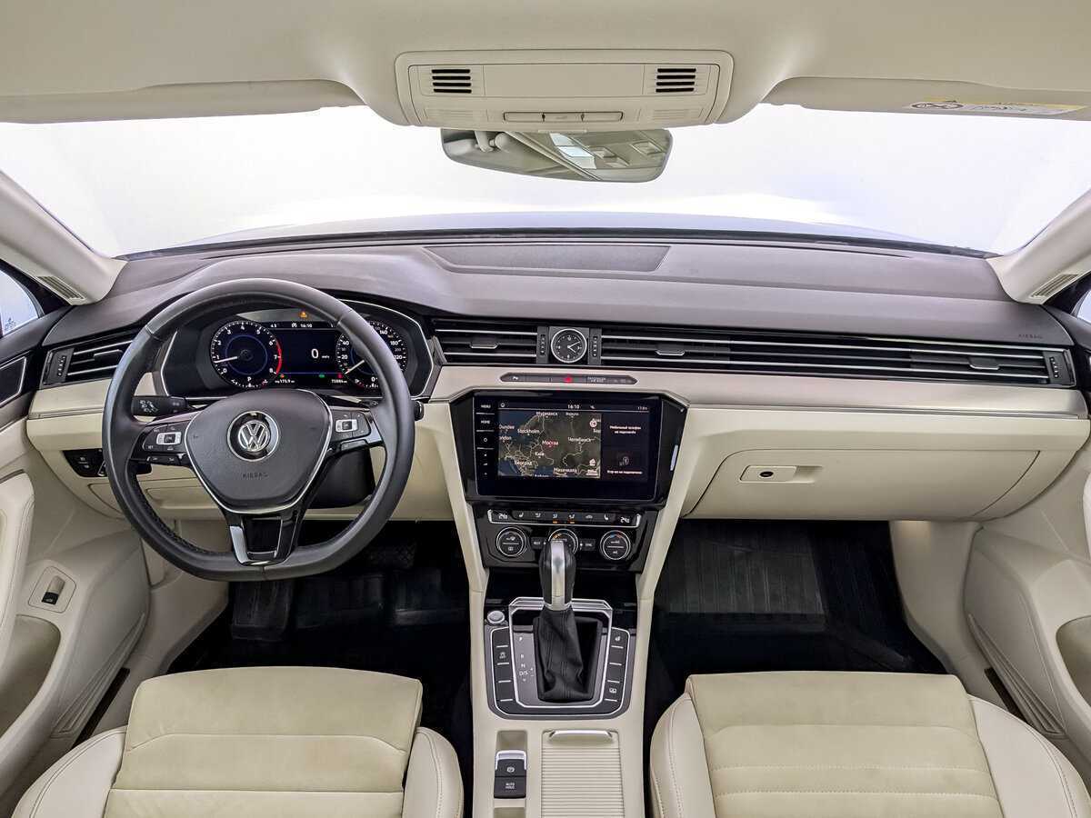 Б/У Фольксваген Пассат 2017 года. Фото: #13