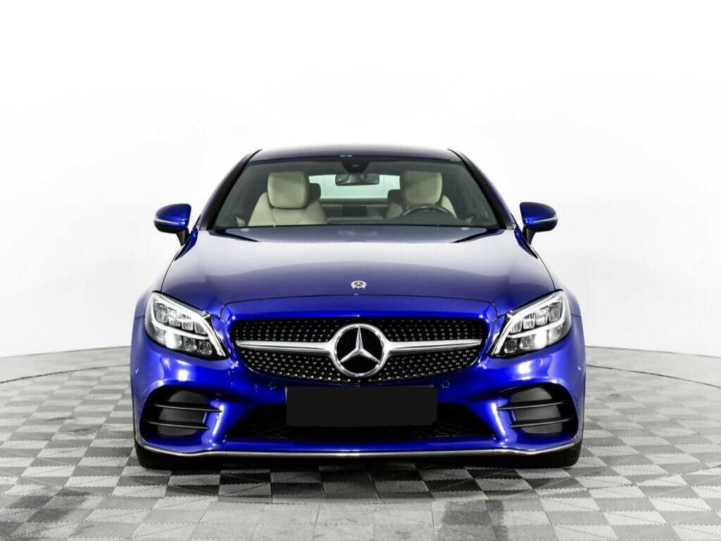 Б/У Мерседес-Бенц Ц-Класс 2019 года. Фото: #1