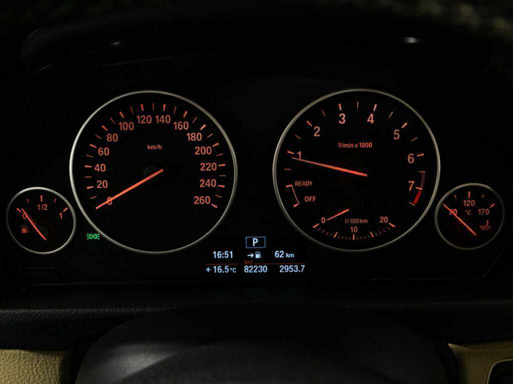 Б/У БМВ 3 серии 2013 года. Фото: #11