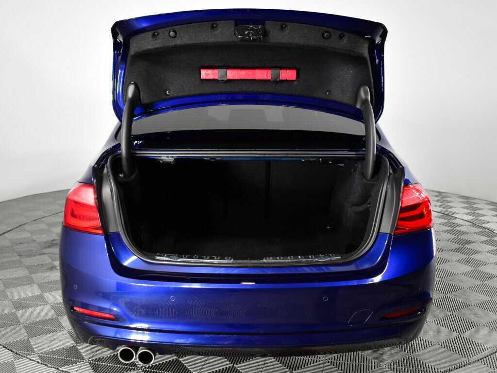 Б/У БМВ 3 серии 2017 года. Фото: #16