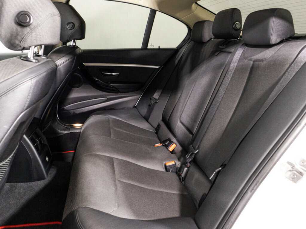 Б/У БМВ 3 серии 2016 года. Фото: #9