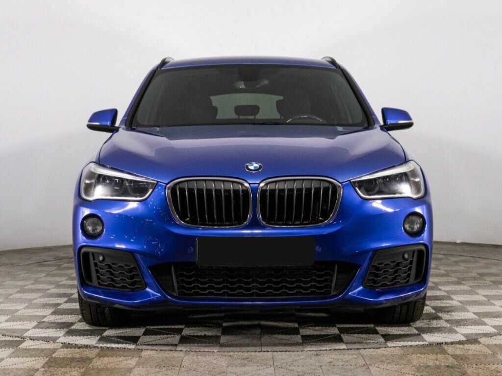 Б/У БМВ Икс1 2017 года. Фото: #1