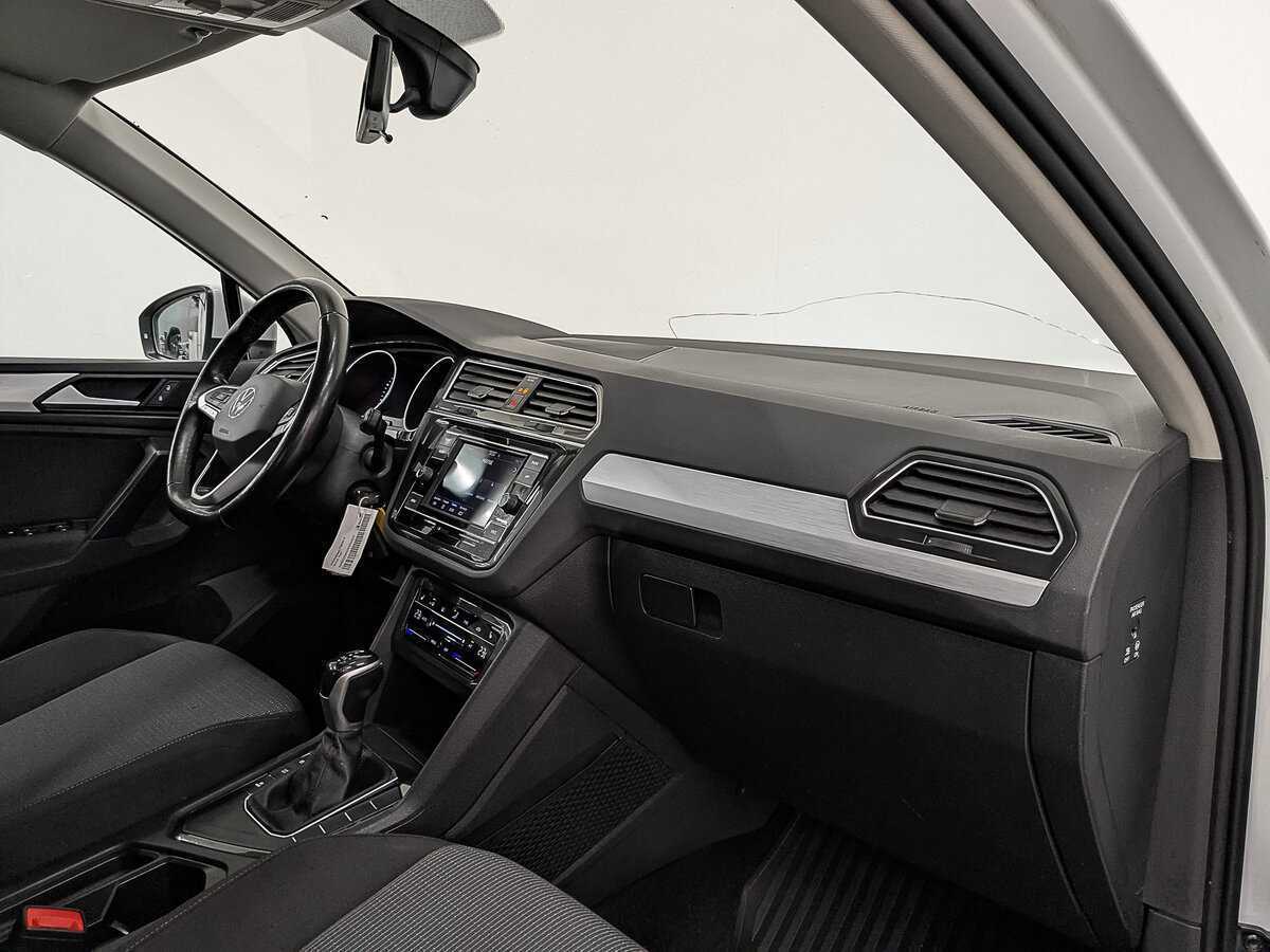 Б/У Фольксваген Тигуан 2021 года. Фото: #10