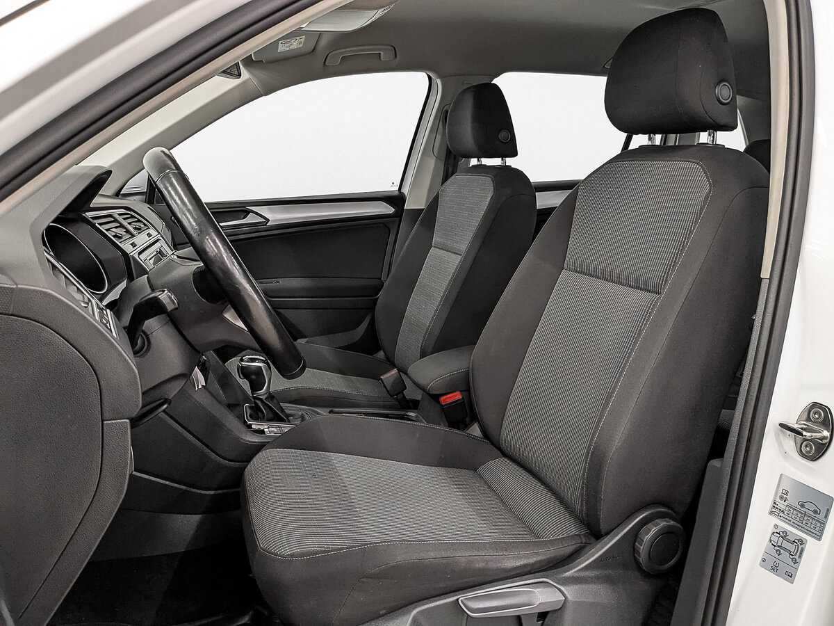 Б/У Фольксваген Тигуан 2021 года. Фото: #17