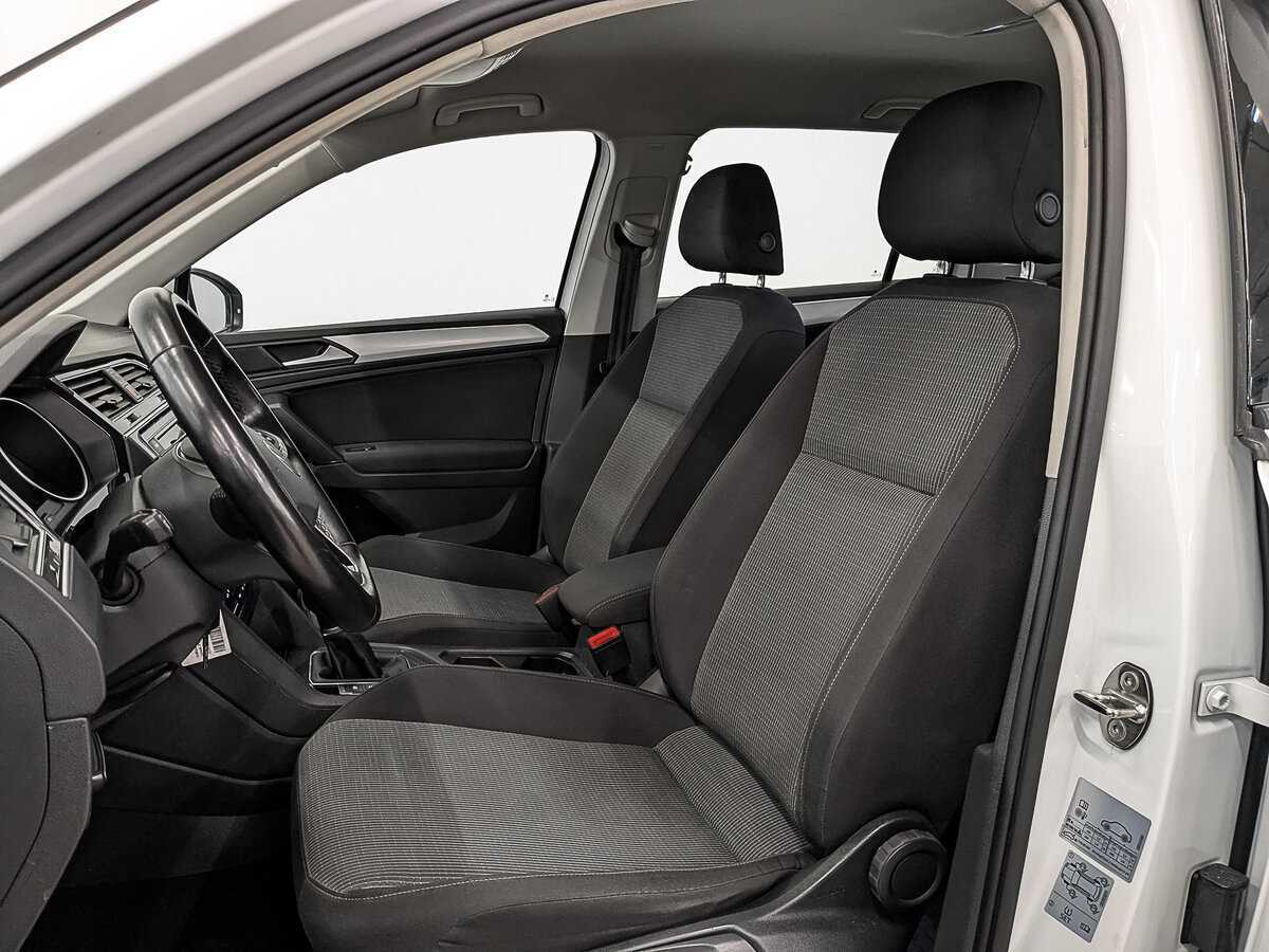 Б/У Фольксваген Тигуан 2021 года. Фото: #16