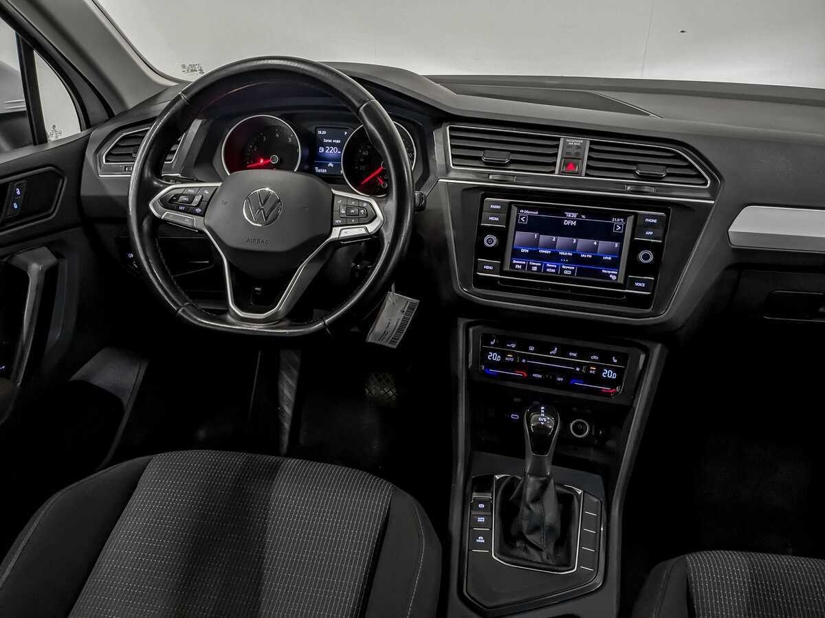 Б/У Фольксваген Тигуан 2021 года. Фото: #28