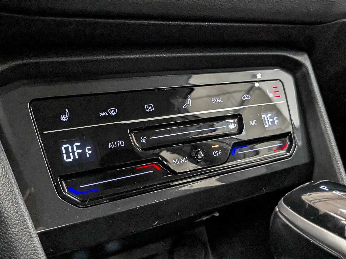 Б/У Фольксваген Тигуан 2021 года. Фото: #18