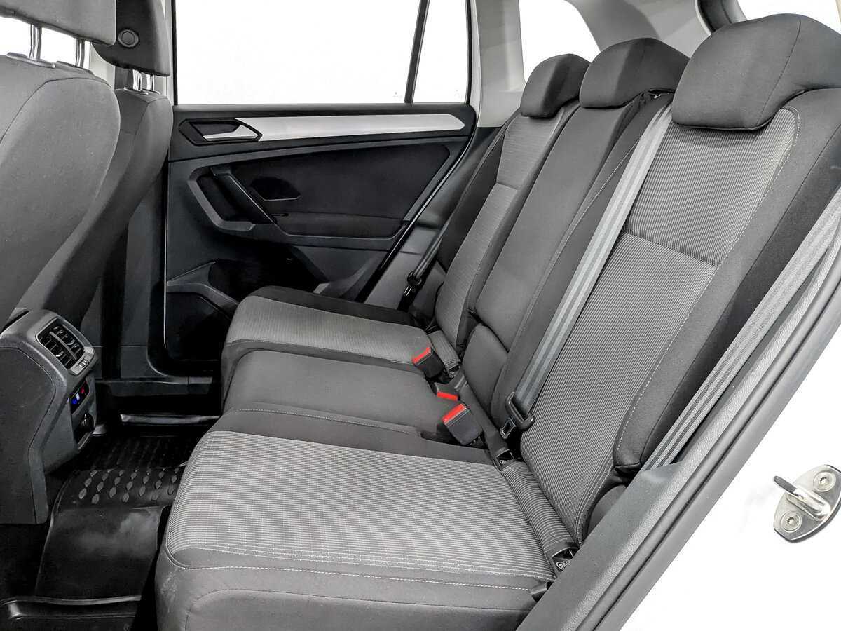 Б/У Фольксваген Тигуан 2021 года. Фото: #10