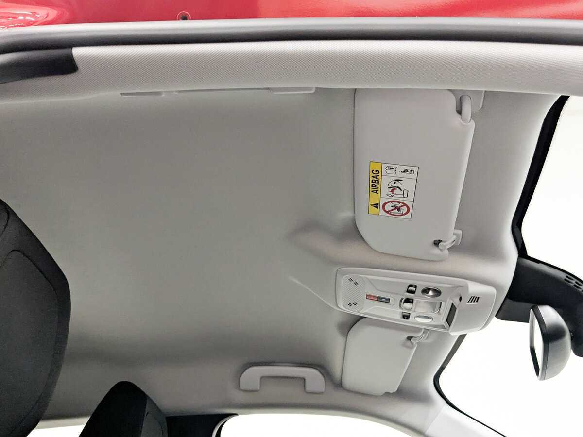 Б/У Пежо 2008 2022 года. Фото: #19