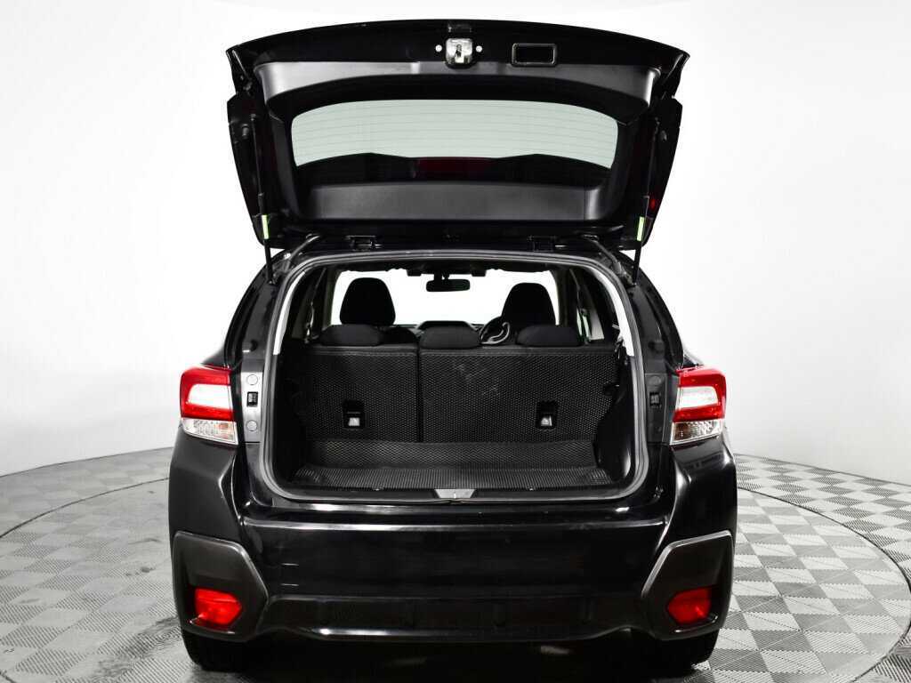 Б/У Субару ИксВи 2018 года. Фото: #14