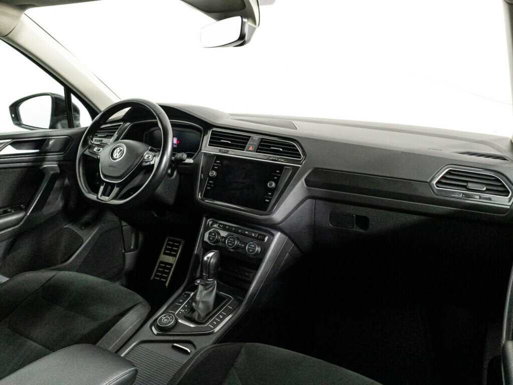 Б/У Фольксваген Тигуан 2019 года. Фото: #8