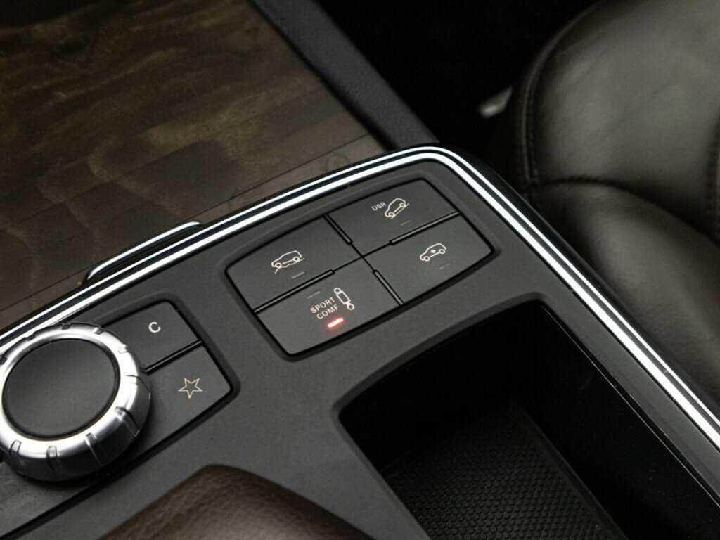 Б/У Мерседес-Бенц М-Класс 2014 года. Фото: #14