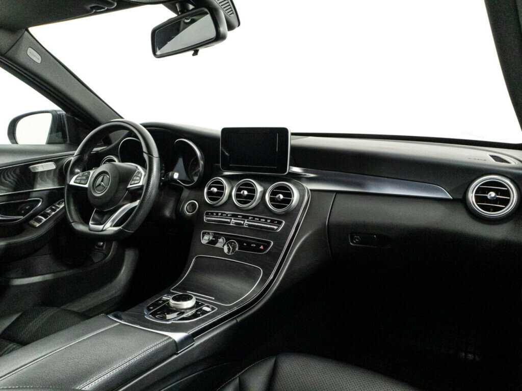 Б/У Мерседес-Бенц Ц-Класс 2016 года. Фото: #8