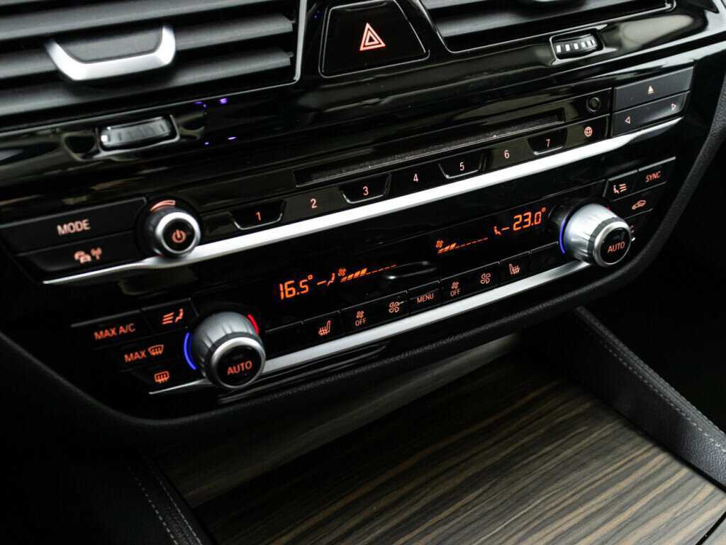 Б/У БМВ 5 серии 2017 года. Фото: #20