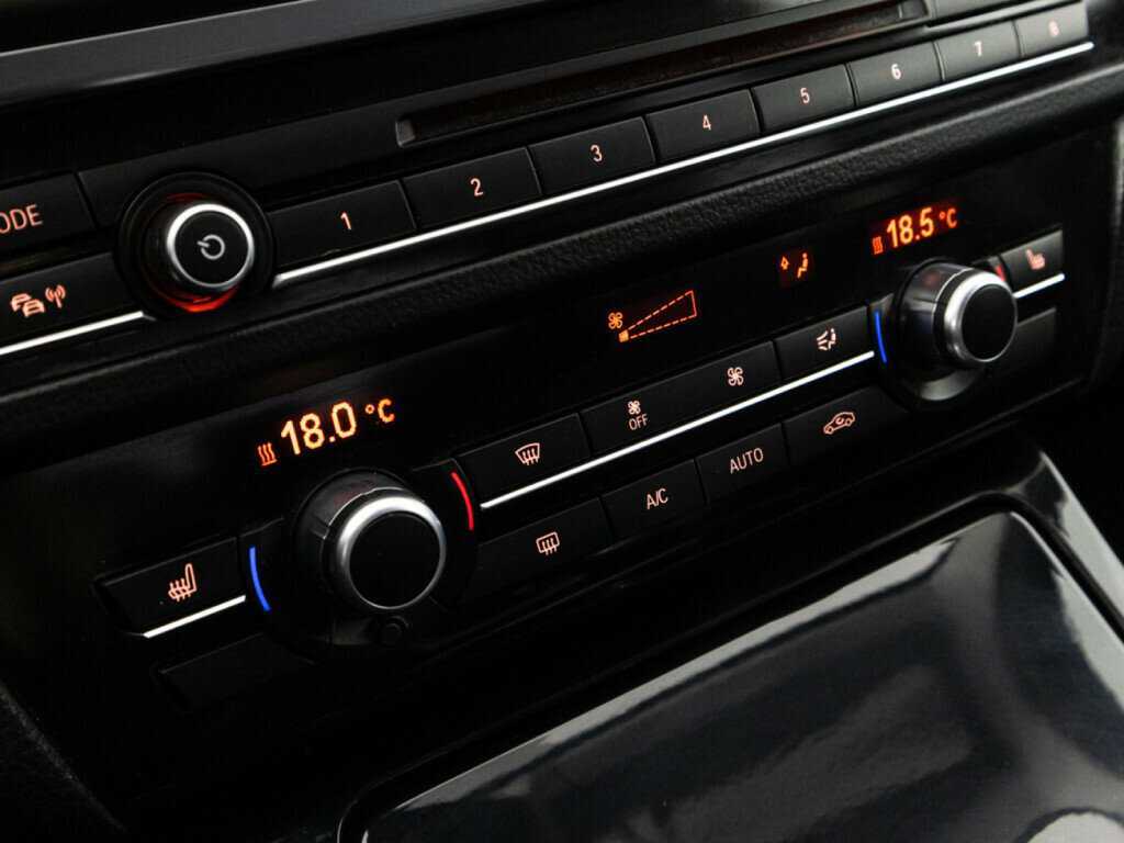 Б/У БМВ 5 серии 2013 года. Фото: #13