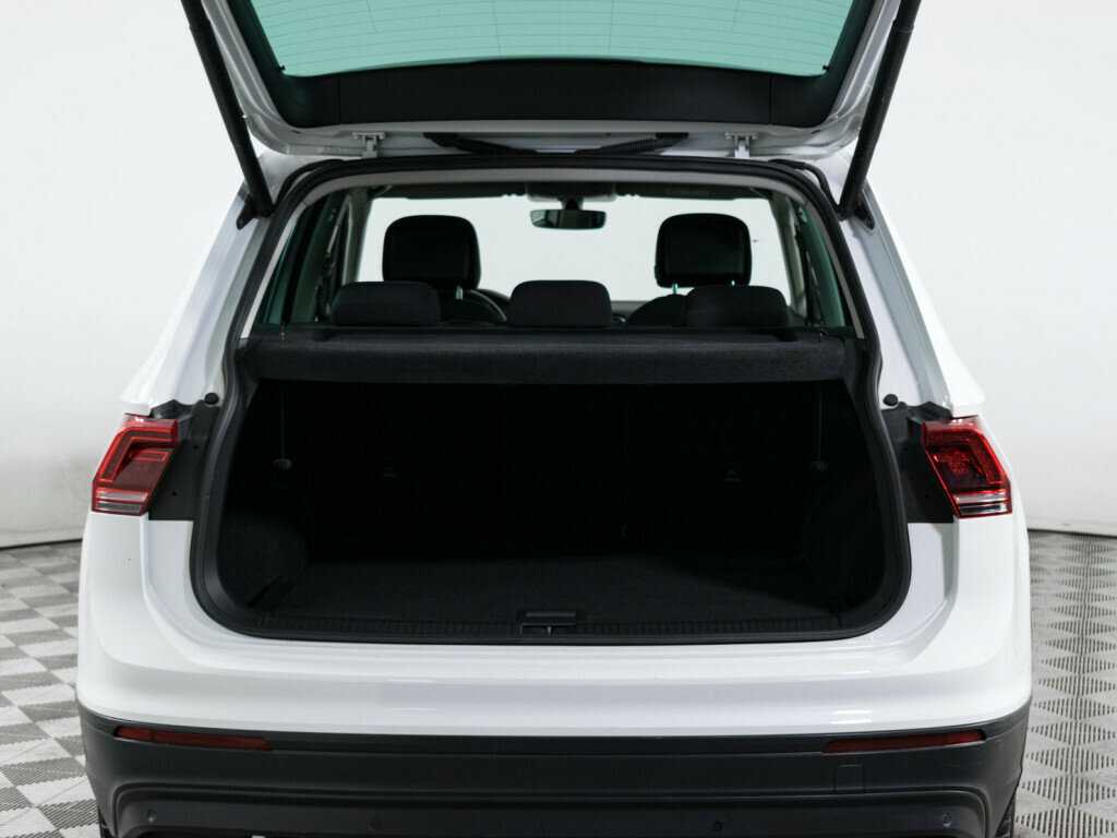 Б/У Фольксваген Тигуан 2018 года. Фото: #6