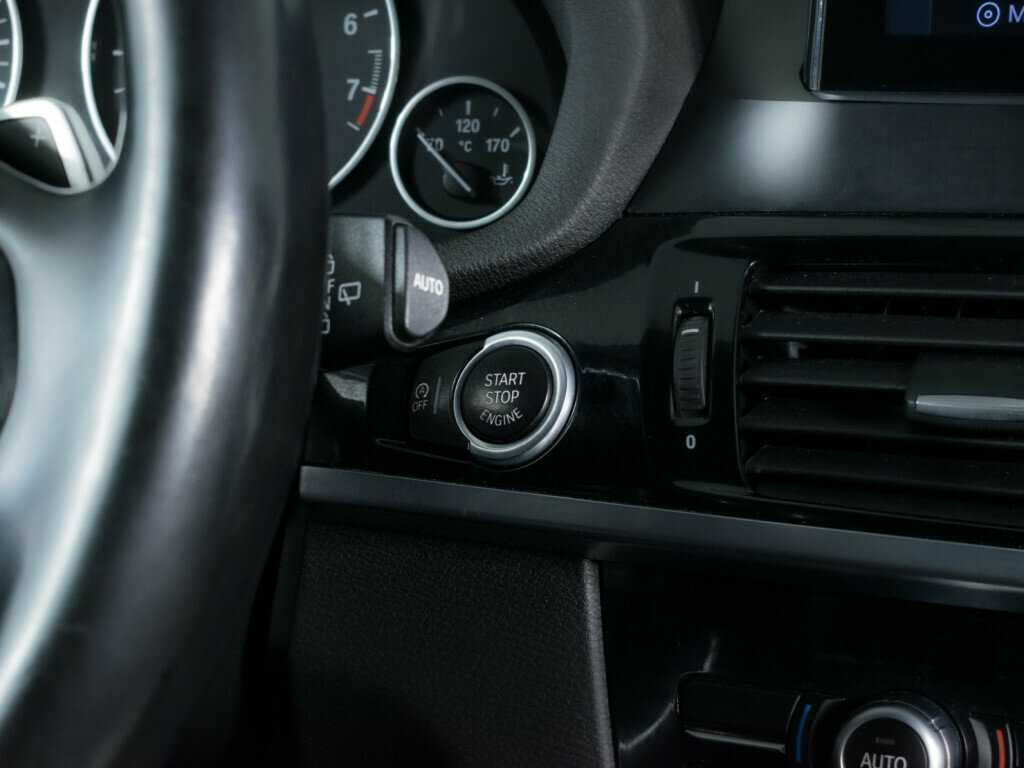 Б/У БМВ Икс3 2015 года. Фото: #13