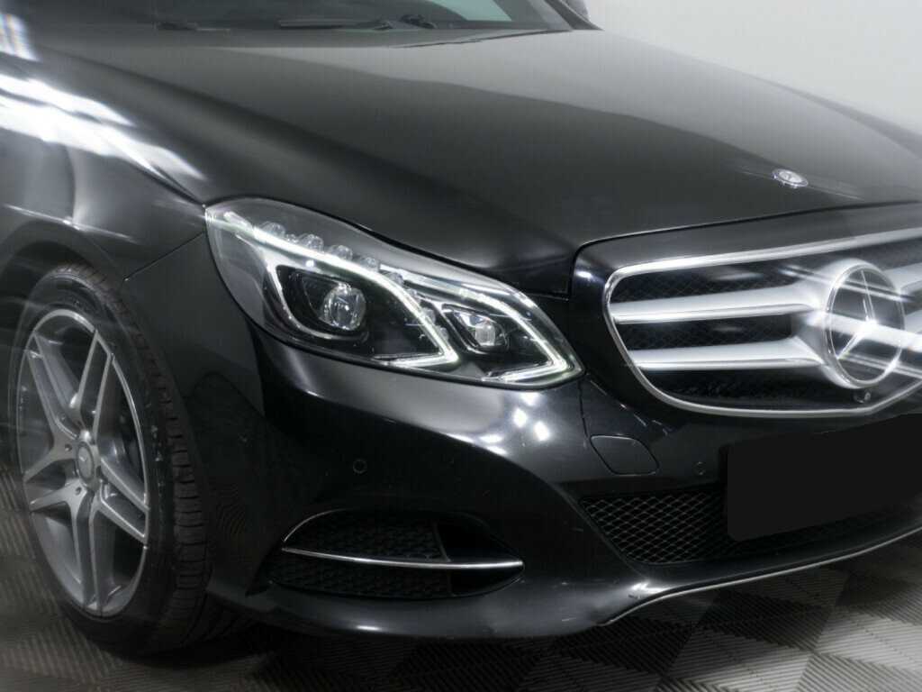 Б/У Мерседес-Бенц Е-Класс 2013 года. Фото: #18