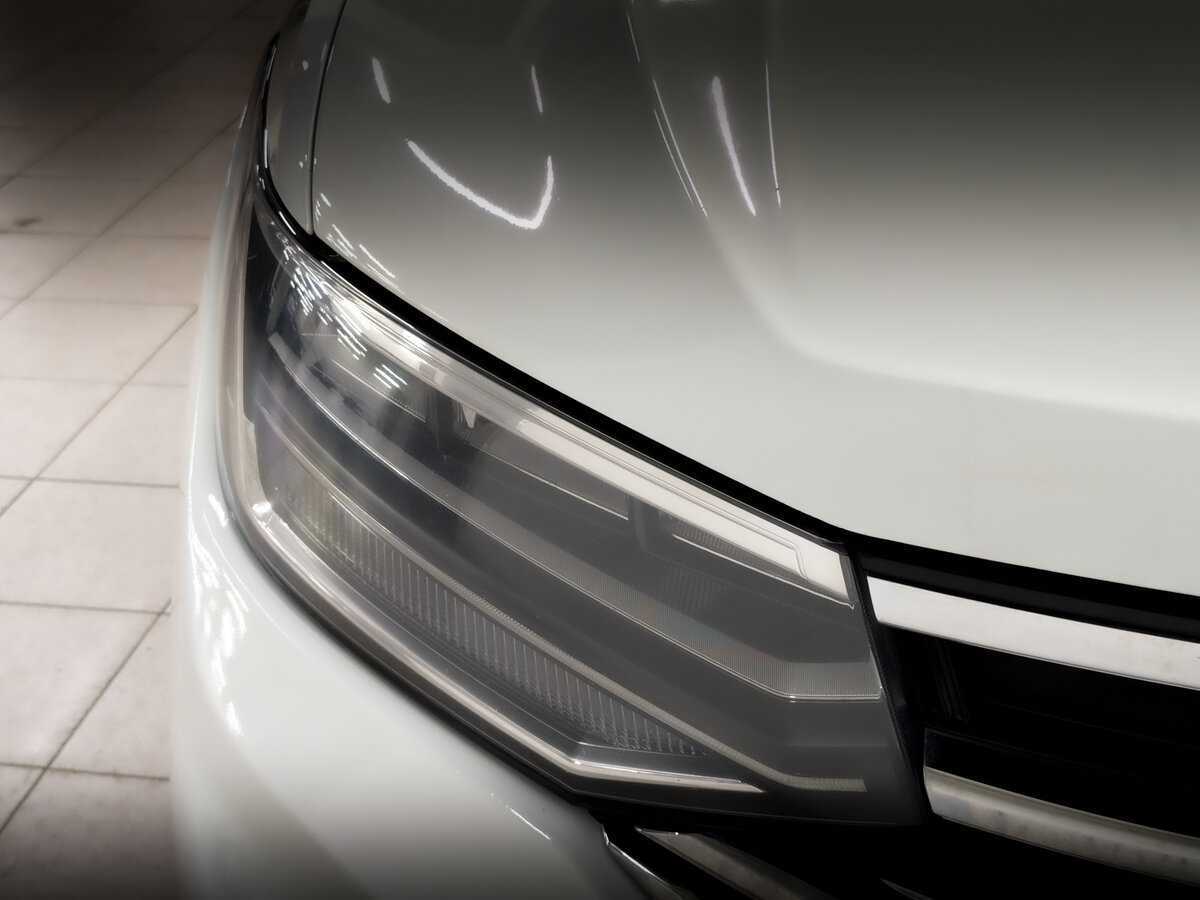 Б/У Фольксваген Тигуан 2021 года. Фото: #15