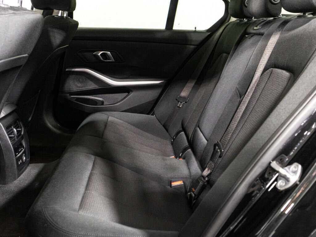 Б/У БМВ 3 серии 2019 года. Фото: #9