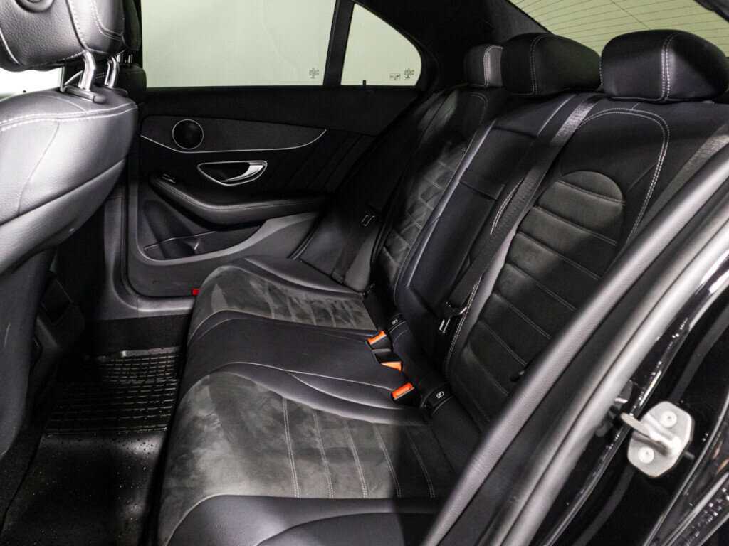 Б/У Мерседес-Бенц Ц-Класс 2019 года. Фото: #9